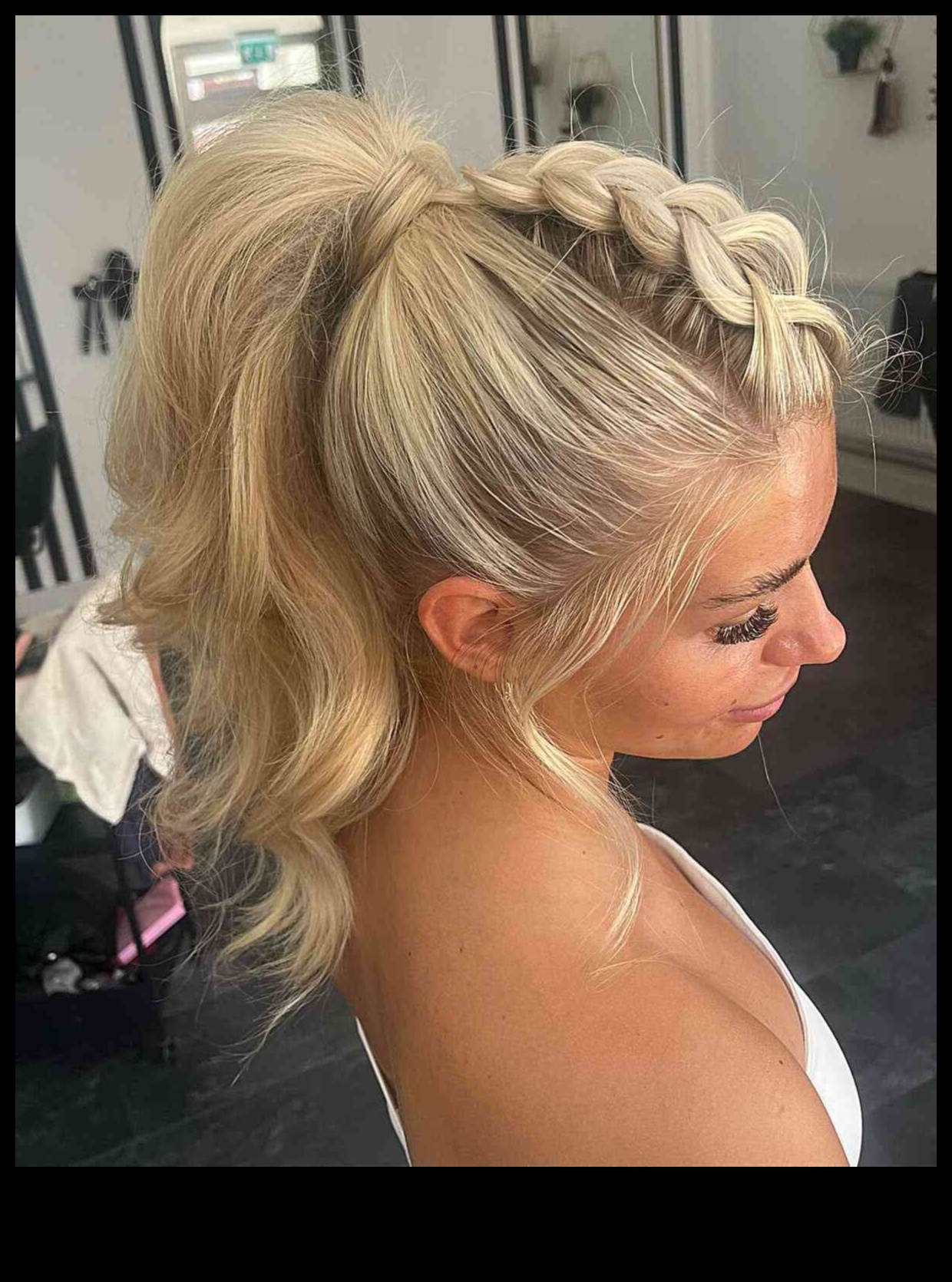 Dancefloor Diva: Δυναμικές και έτοιμες για κίνηση χτένισμα για πάρτι