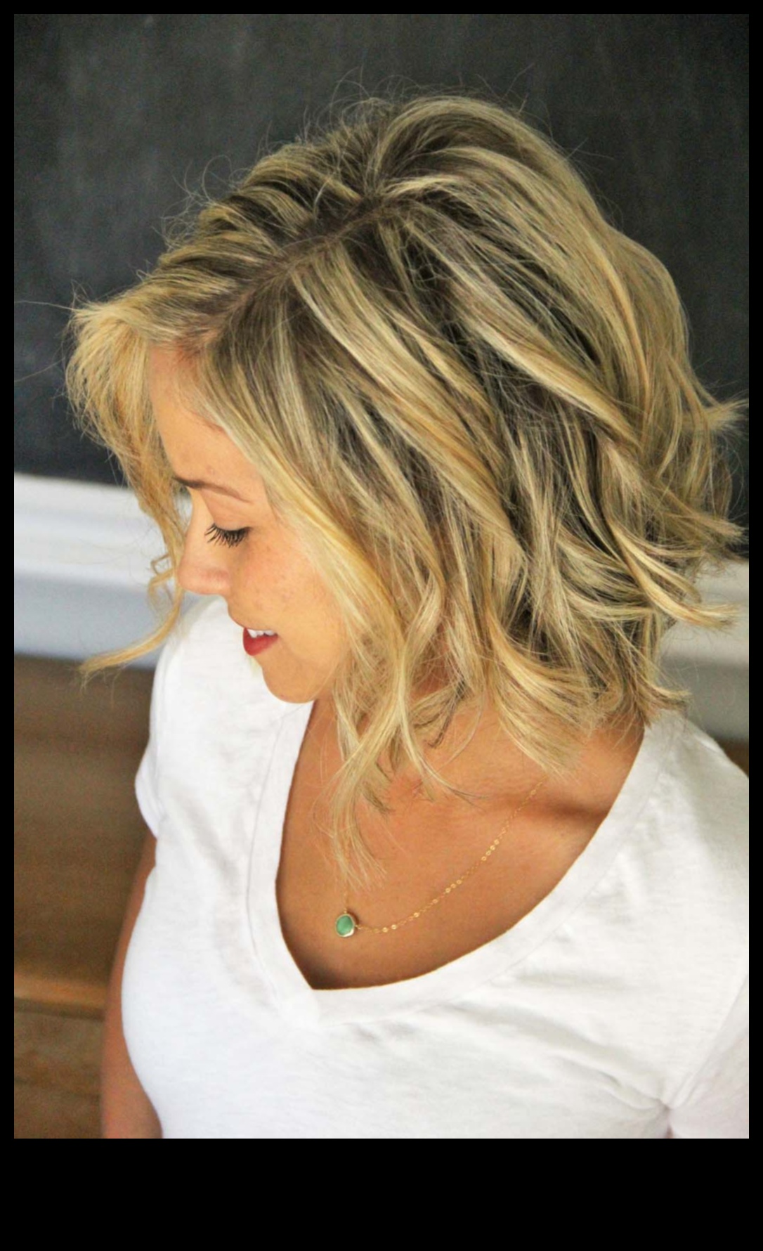 Beachy Waves σε συνοπτικά συνεχόμενα κομψά κοντά χτενίσματα για ένα καλοκαίρι χαμηλής συντήρησης 1 Beachy Waves εν συντομία Συνέχεια: Σύντομα χτενίσματα για χωρίς κόπο