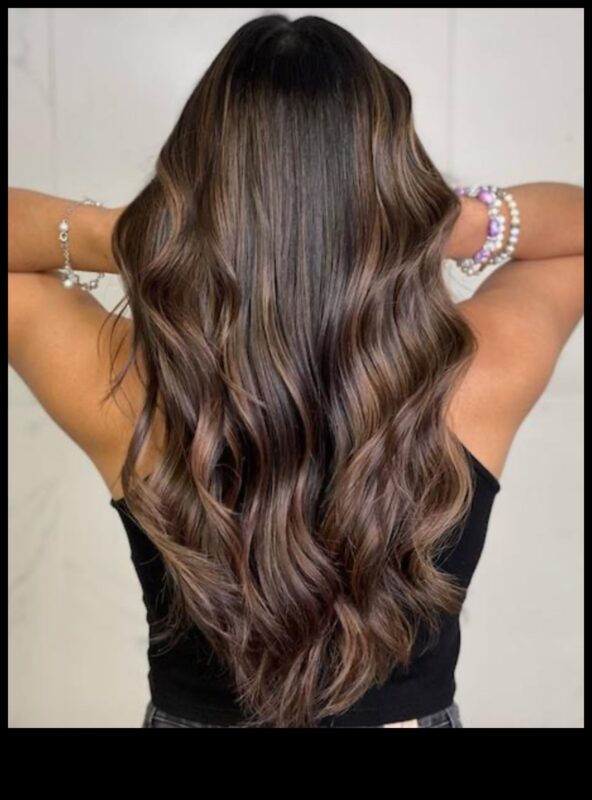 Espresso Elegance: Εξερευνώντας τον πλούσιο κόσμο των μελαχρινών μαλλιών