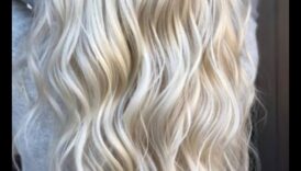 Pearl Perfection Πώς εξετάσετε το ενδεχόμενο πετύχετε ένα σικ μαργαριταρένιο-λευκό χρώμα μαλλιών 6 Pearl Perfection: Επίτευξη κομψό μαργαριταρένιο-λευκό χρώμα μαλλιών