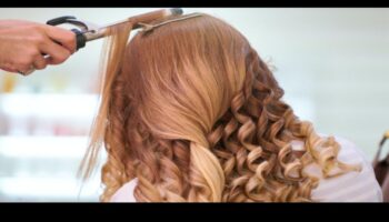 Silky Symphony: Δημιουργώντας μια όμορφη μελωδία με ίσια μαλλιά