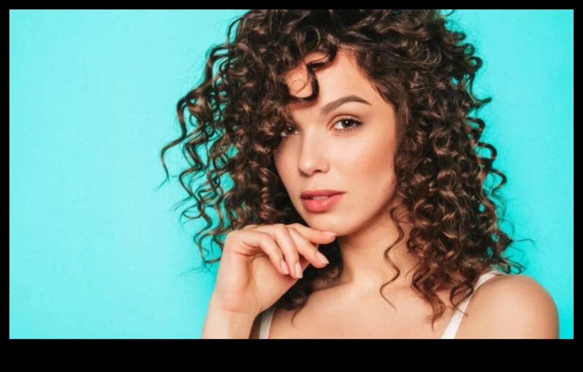 Η σπειροειδής πολυπλοκότητα συνεχίζεται: Ανεβάστε το στυλ σας με κομψές σγουρές κλειδαριές